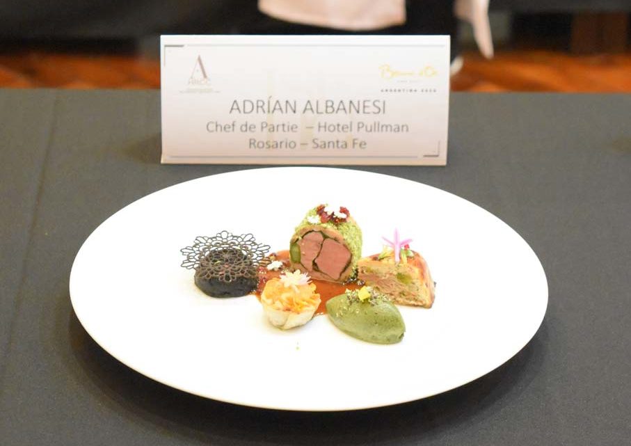 Adrián AlbanesiUn rosarino competirá en el mundial de cocina, en Francia