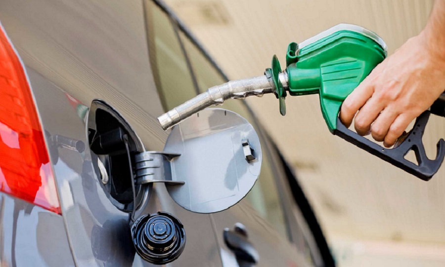 CombustibleYPF importará 500 mil metros cúbicos de gasoil para abastecer la demanda