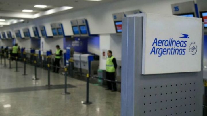 Oficial:Los vuelos al exterior de Aerolíneas Argentinas pagarán el impuesto del 30%