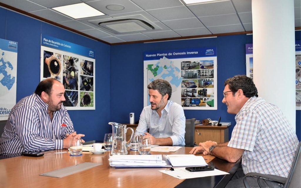 Buscan ampliar la red de agua en RanchosEl Intendente Alvarez se reunió con el presidente de ABSA, Germán Ciucci