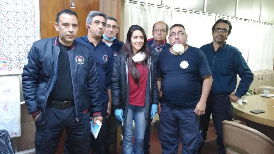 En el distrito de ZárateLos bomberos voluntarios recibieron donaciones de una senadora provincial del Frente de Todos