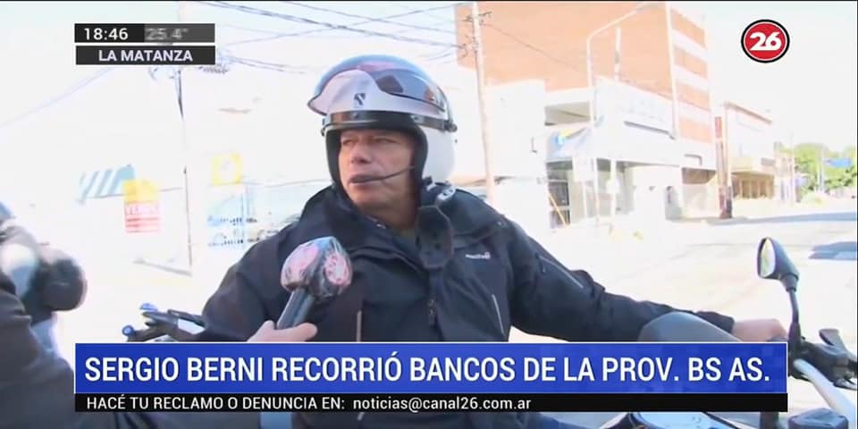 Ministro de SeguridadBerni recorrió en moto La Matanza, controlando el cumplimiento de la cuarentena obligatoria