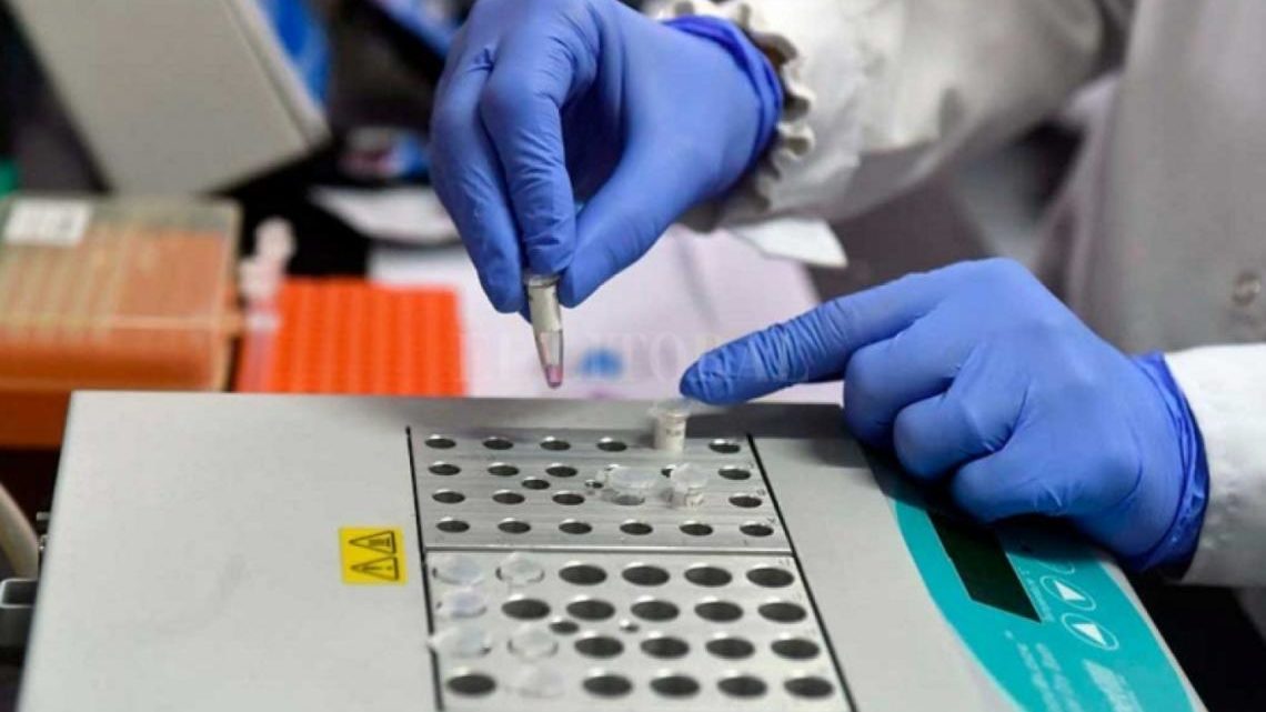 Coronavirus:Empezarán a testear al personal sanitario de los hospitales de la Provincia