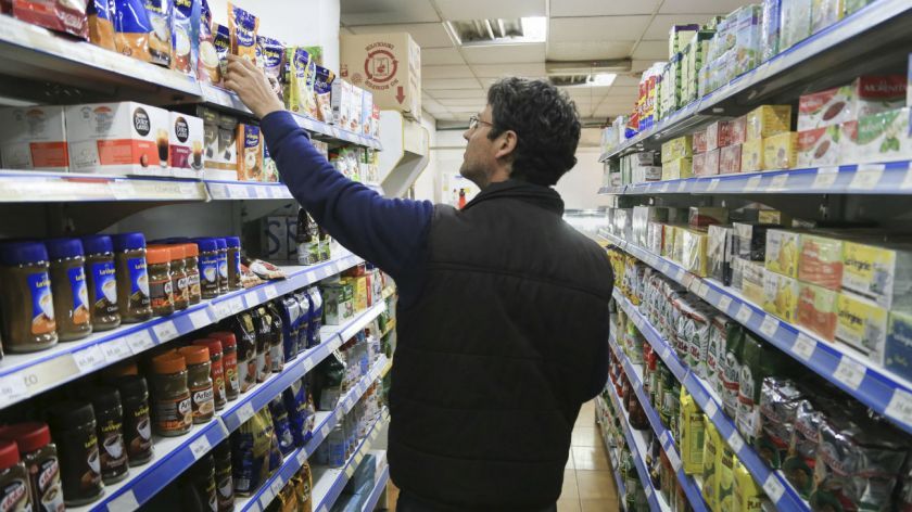 ConsumoEl Gobierno sale a controlar la oferta de productos “casi idénticos” pero con precios diferentes
