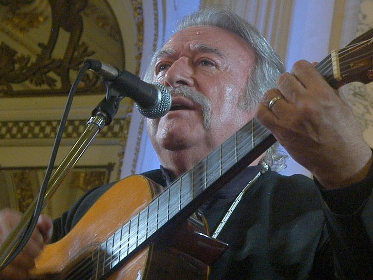 Falleció hoy a los 82 años de edaMurió César Isella, el gran compositor y cantante argentino de folklore