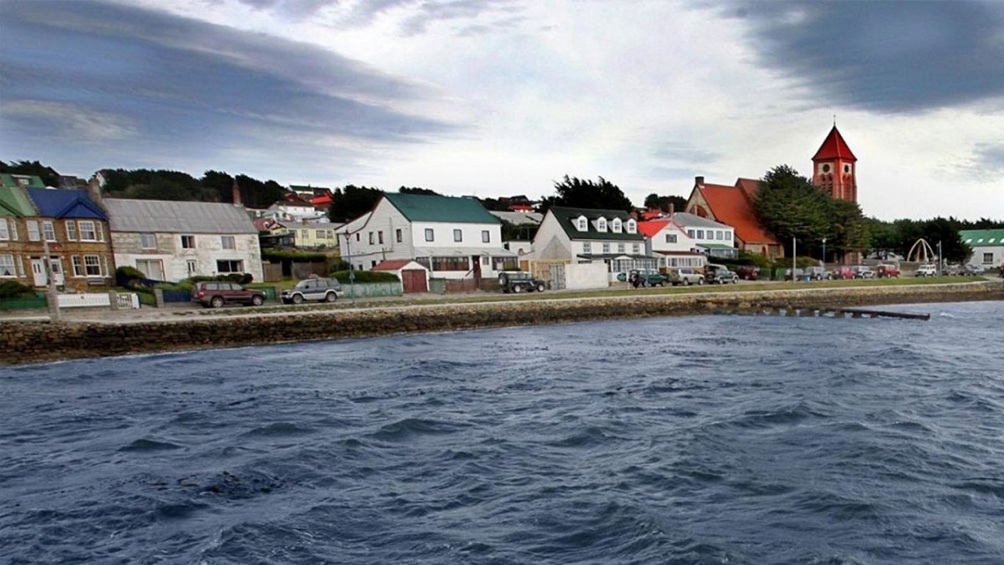CancilleríaArgentina presentó una queja ante Uruguay por colaborar con los vuelos británicos a Malvinas