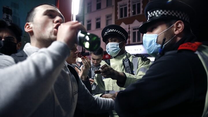 LondresBoom de muertos por alcoholismo en Gran Bretaña relacionados con la pandemia