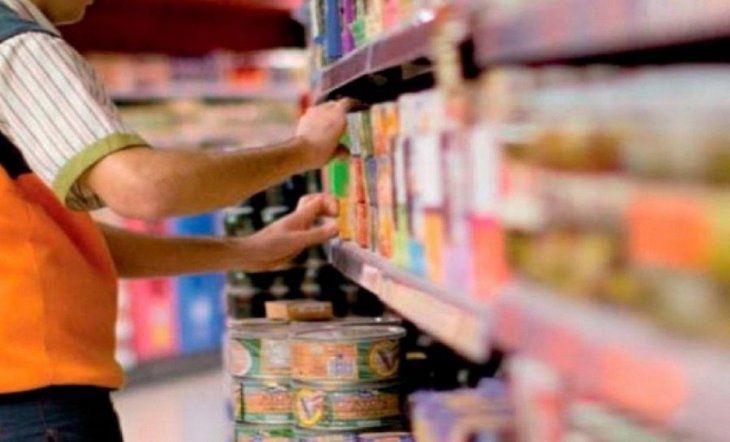 ConsumoSuma apoyos el acuerdo de precios para bajar el valor de la canasta básica