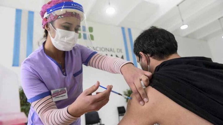 CoronavirusLa provincia de Buenos Aires envió más de un millón de turnos de vacunación para los próximos nueve días