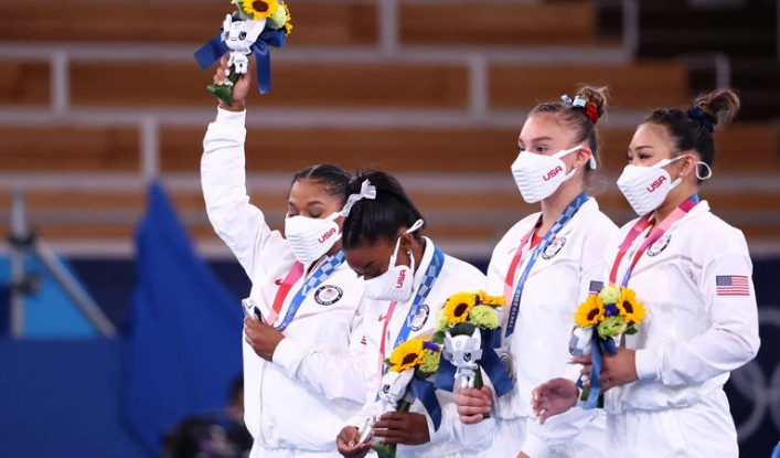 Ni dioses ni superhéroesLa lucha a contracorriente de los atletas olímpicos para priorizar su salud mental