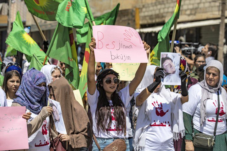 Medio OrienteCientos de mujeres se manifestaron en Siria para denunciar la violencia que sufren