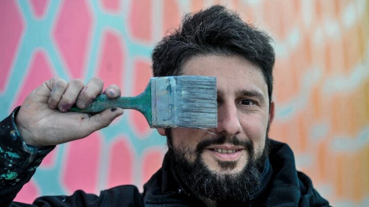 En San NicolásEl artista Martín Ron despliega un nuevo proyecto mural con eje en la crisis ambiental