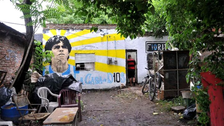 Cultura popularLa casa natal de Maradona, en Villa Fiorito, fue declarada «lugar histórico nacional»