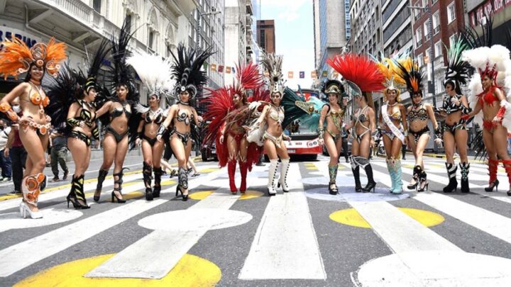 Tras la pausa por la pandemiaGualeguaychú lanzó su Carnaval del País 2022 que se hará con las cinco comparsas juntas
