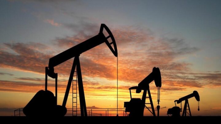  571.000 Barriles DiariosLa producción de petróleo durante febrero fue la más alta en 11 años