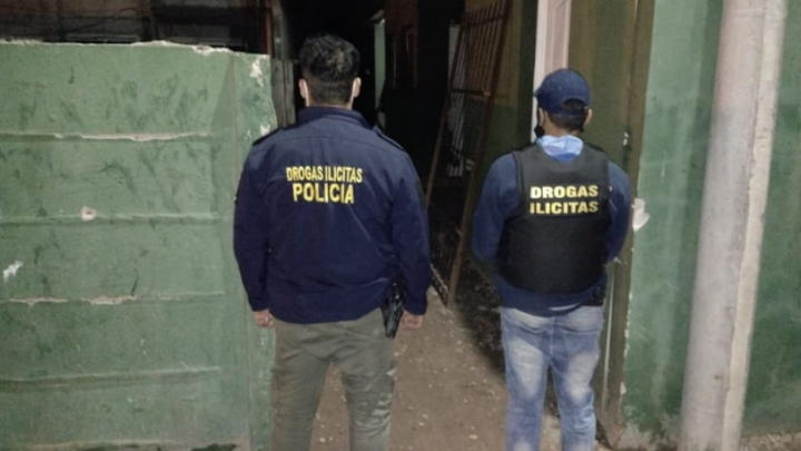 Gral. Belgrano: Un aprehendido en el marco de allanamientos por venta de droga
