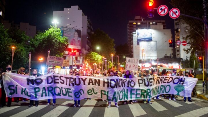  Sobre Honorio PueyrredónVecinos denuncian que quieren «impedir la participación ciudadana» por el parque lineal de Caballito