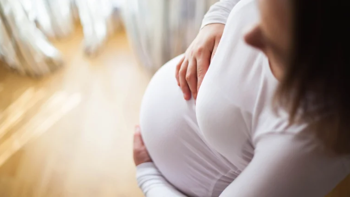 Covid 19 Cuál es el impacto del COVID en los bebés expuestos a la infección en el útero materno