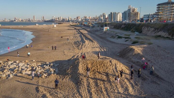 Mar del PlataAdvierten por posible daño ambiental por una competencia de motos en playas públicas