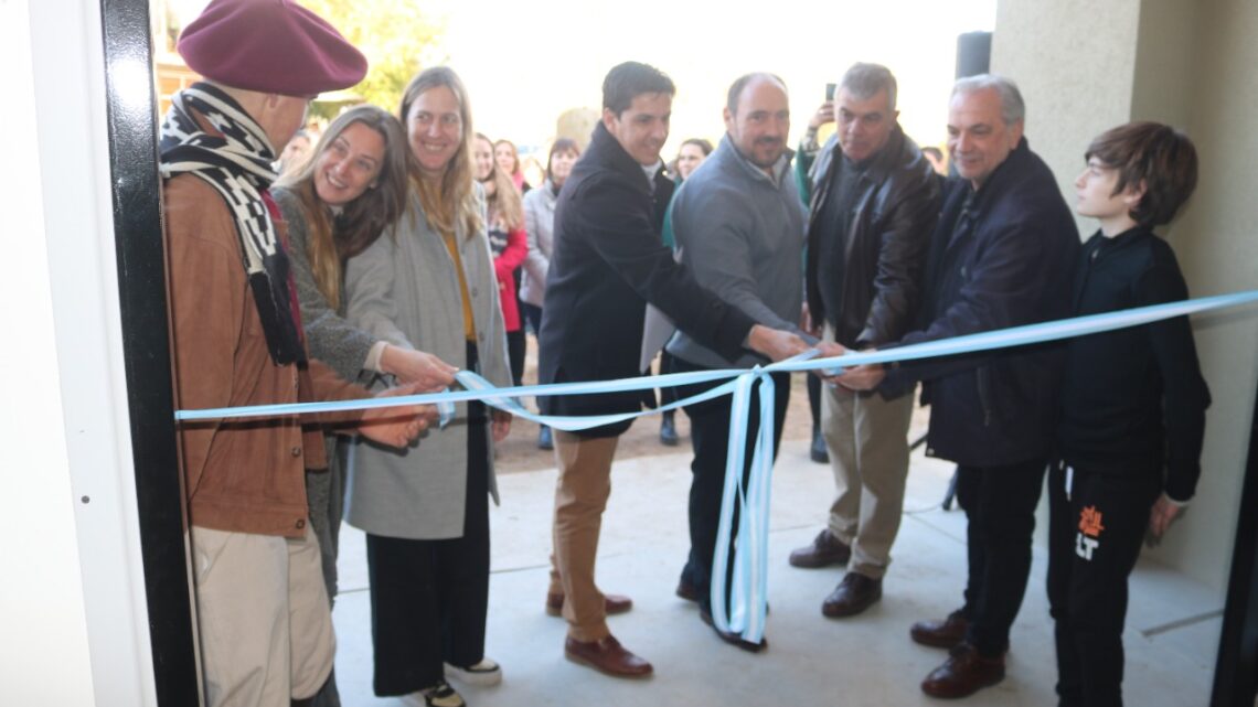 En Loma VerdeEl intendente Alvarez inauguró un SUM para toda la comunidad