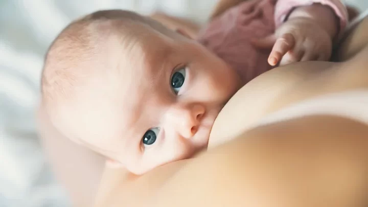 Lactancia materna:No es responsabilidad exclusiva de la madre, advierten los pediatras