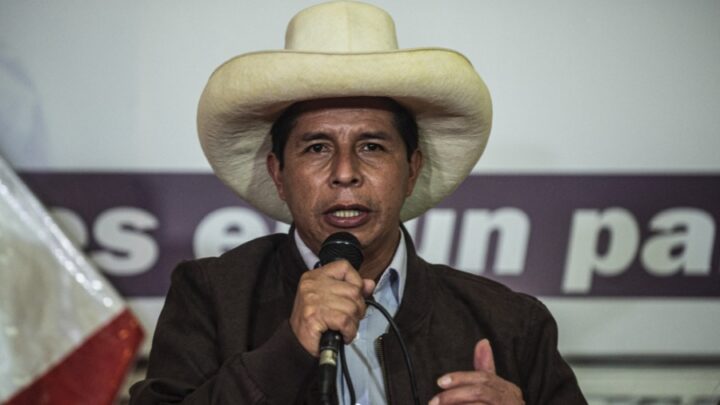 Crisis institucional en PerúNo cesan los embates para destituir al presidente Pedro Castillo