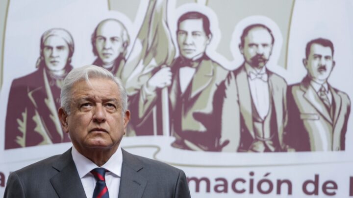 Tras el cambio de mando en ColombiaLópez Obrador reafirmó la invitación a Gustavo Petro a visitar México