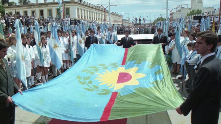 Provincia de Buenos AiresSe cumplen 25 años de la creación de la bandera que buscó darle «identidad» a los bonaerenses