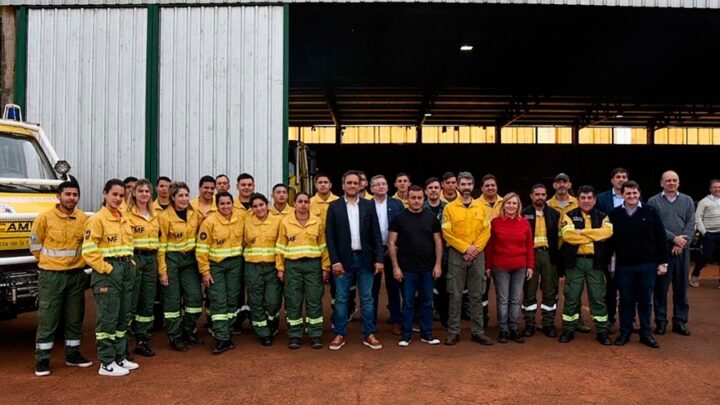 MisionesCabandié entregó equipamiento contra incendios forestales a Misiones por casi $40 millones