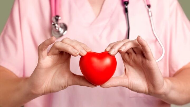 SaludMás de la mitad de las personas que sufrieron un infarto o un ACV abandonaron los controles