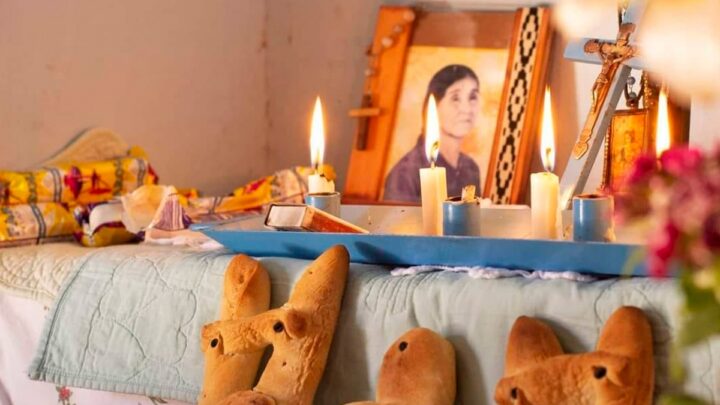  Día de los muertosEn Jujuy preparan las mesas de ofrendas para honrar a los difuntos