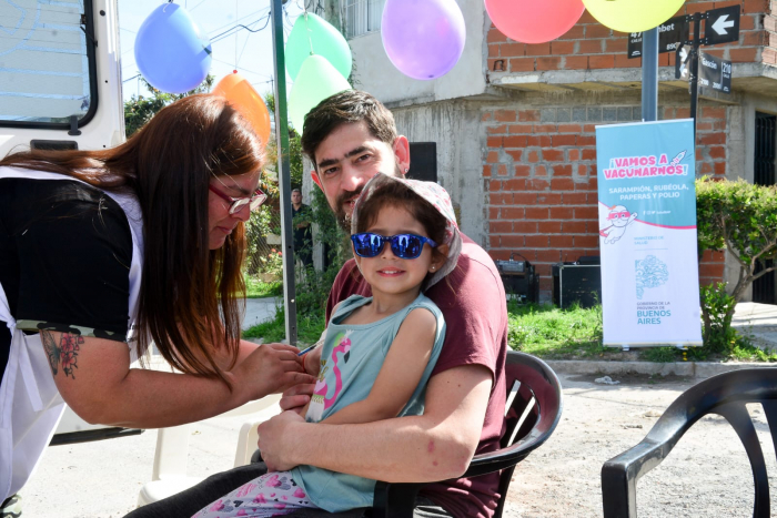 En San MartínKreplak lanzó la campaña de dosis extra de sarampión, rubéola, paperas y polio