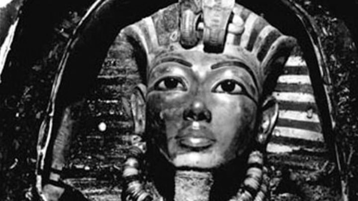 Exposición presencial y onlineLos museos celebran a Tutankamón y su impacto en la cultura pop