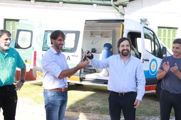 Punta IndioSalud inició la distribución de 52 nuevas ambulancias en toda la provincia