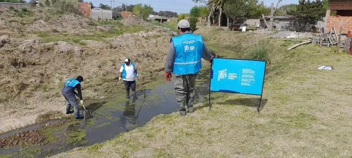Provincia de Buenos AiresEl Gobierno bonaerense limpió cauces hídricos en 20 municipios de la región durante 2022