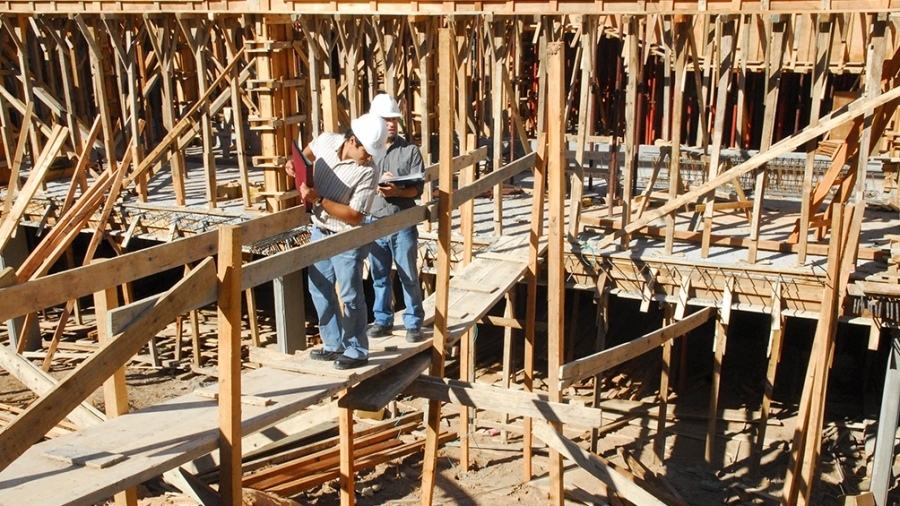  ConstrucciónEl Gobierno ratificó la inversión de un billón de pesos en obras públicas en 2023