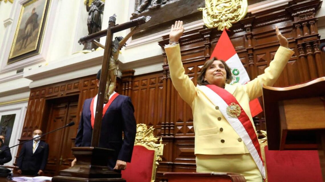 Sin adelantar las eleccionesEl Congreso de Perú planea delegarle facultades legislativas a Boluarte