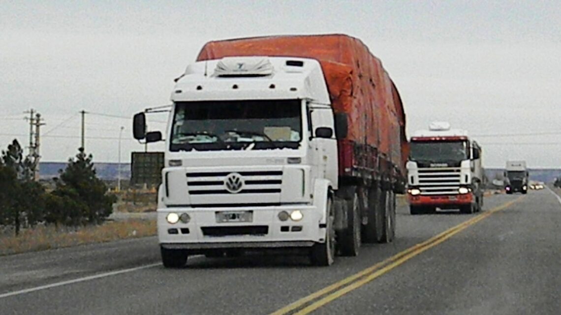 DecretoSuspenden la aplicación del impuesto PAIS para la importación de camiones y pickups