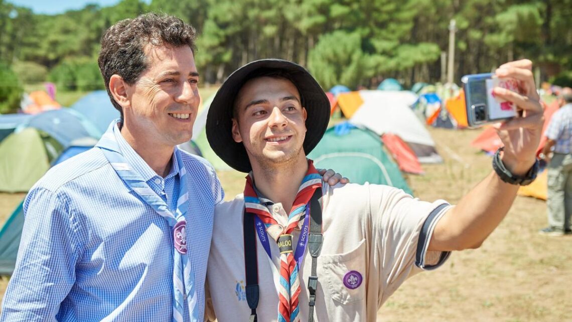NecocheaDe Pedro y líderes scouts avanzaron con el programa «Argentina contra el bullying»