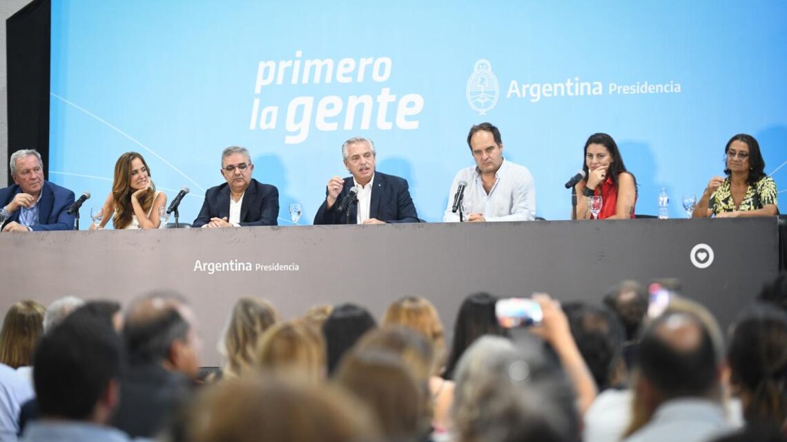 Alberto Fernández en Catamarca«Con la pandemia y con la guerra, cada día le di un techo a 85 familias argentinas»