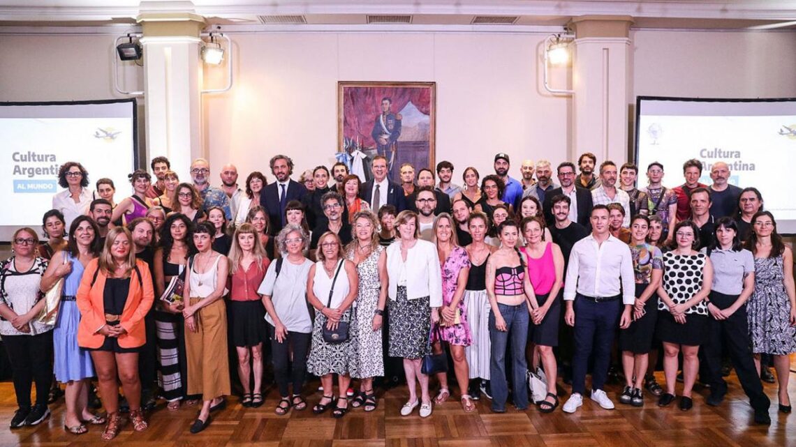 Formación y promoción del arte“Cultura argentina al mundo”: más de 160 artistas viajarán con el apoyo de Cancillería