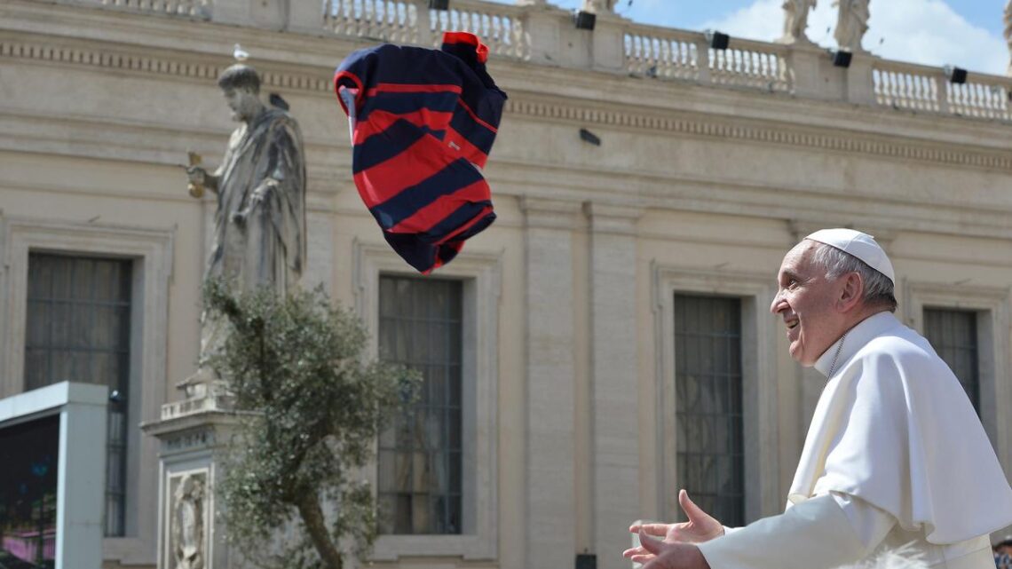 SaludoSan Lorenzo «abraza con amor y orgullo» a Francisco por la década de su papado