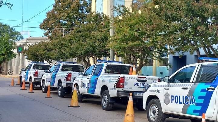 Millonaria e histórica inversiónLezama también tiene nuevos patrulleros para su distrito, entregados por el gobierno provincial