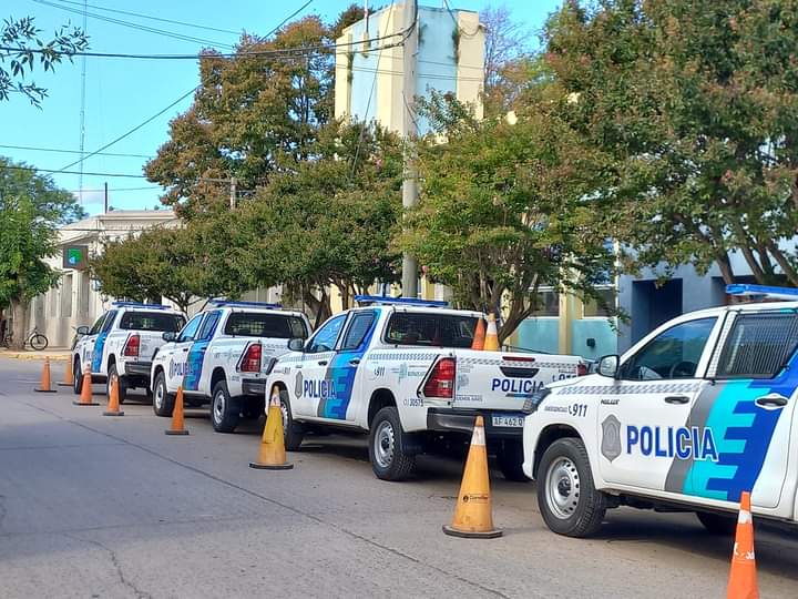 Millonaria e histórica inversiónLezama también tiene nuevos patrulleros para su distrito, entregados por el gobierno provincial