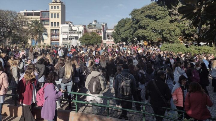 Ciudad de Buenos AiresParo docente y reclamo a Larreta: «Basta de maltrato a la educación»