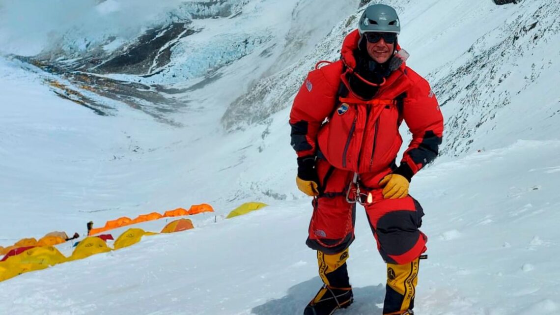 Testimonios de la hazañaLas sensaciones de los argentinos que escalaron el Everest, a 70 años de la primera cumbre