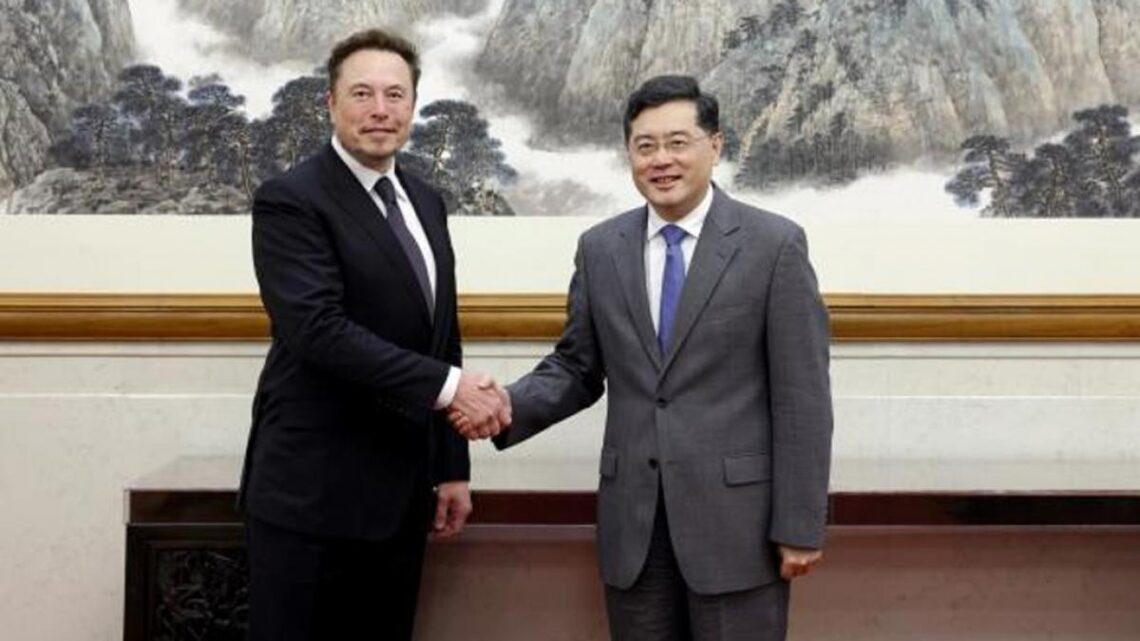 Quiere abrir una nueva fábricaElon Musk se reunió con el canciller de China en Beijing para hablar de negocios
