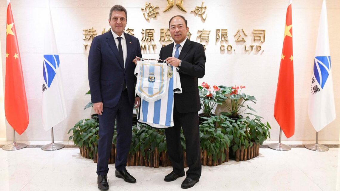 Anuncio de Massa desde ShangháiDesdolarización y cuidado de reservas: Argentina podrá comerciar en yuanes con China