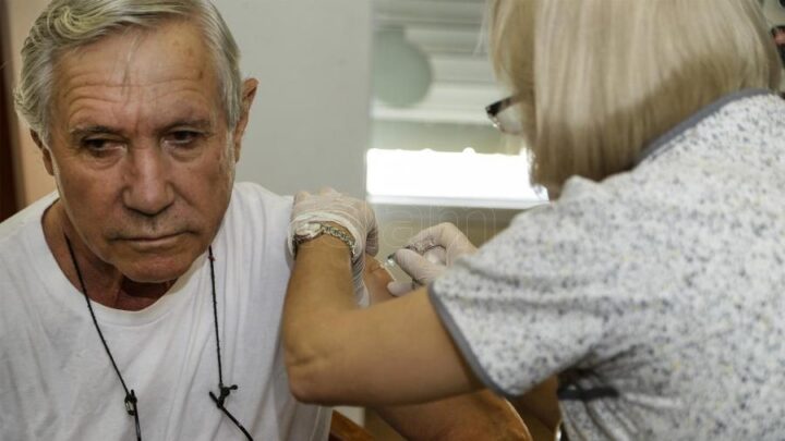 PrevenciónSeis de cada diez personas con indicación de vacuna antigripal todavía no la recibió
