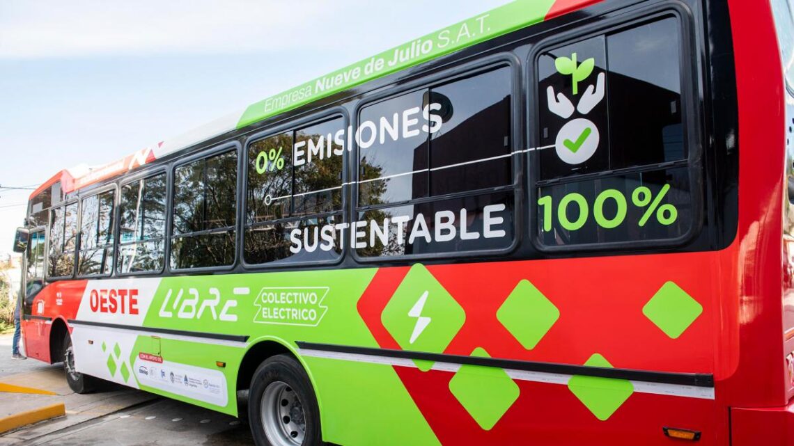 Día del AmbientePresentaron en La Plata el primer ómnibus a propulsión eléctrica con baterías de litio del país
